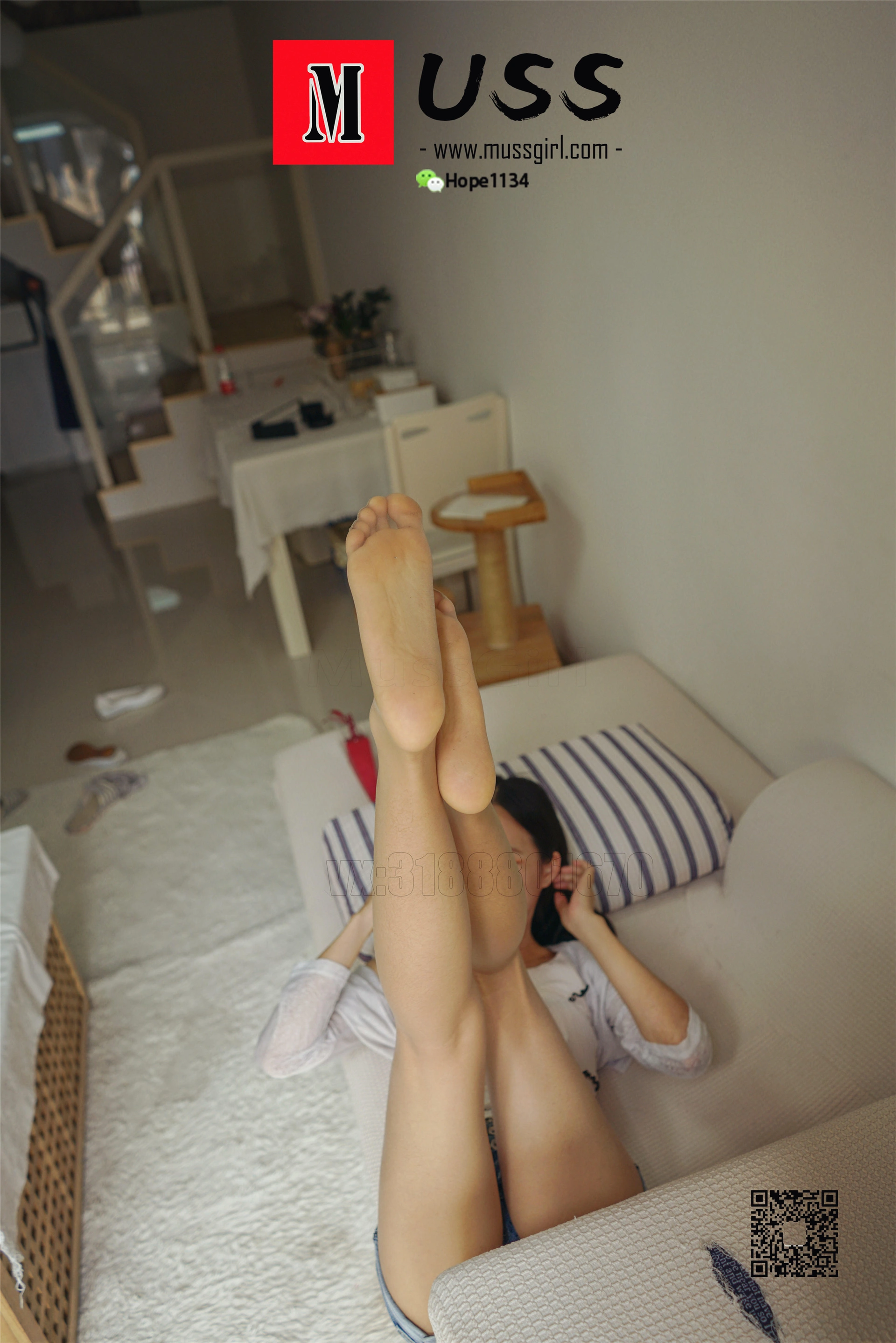 [MussGirl慕丝女郎] NO.283 木木 没有阳光花不香，没有爱情生活不甜-手中的玫瑰 2